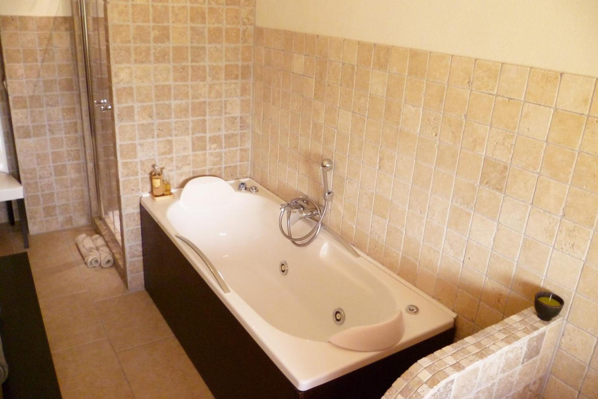 B&B Colle Di Terria Country House Contigliano Екстериор снимка